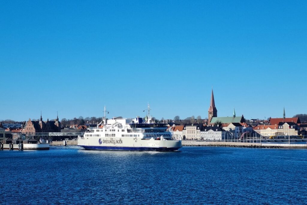 Die Fähre von Helsingør nach Helsingborg ist eine gute Alternative zur Brücke