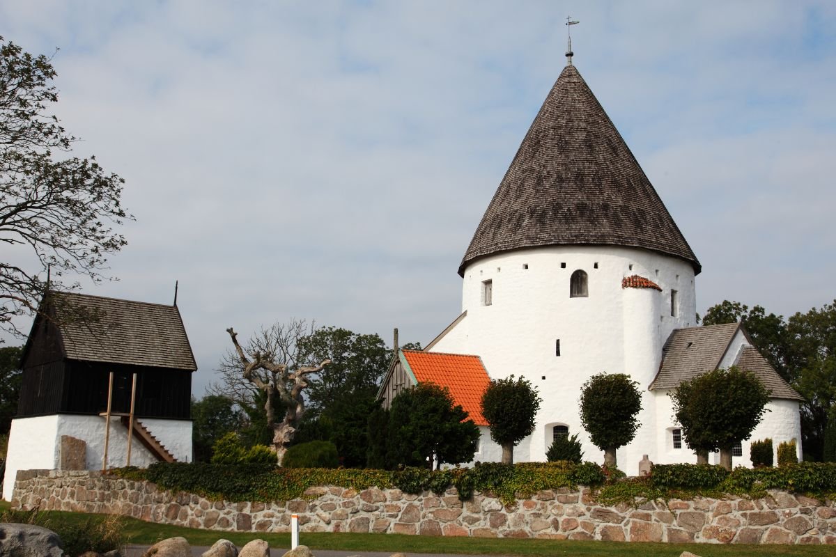 Eine der Rundkirchen (Rundkirker) auf Bornholm